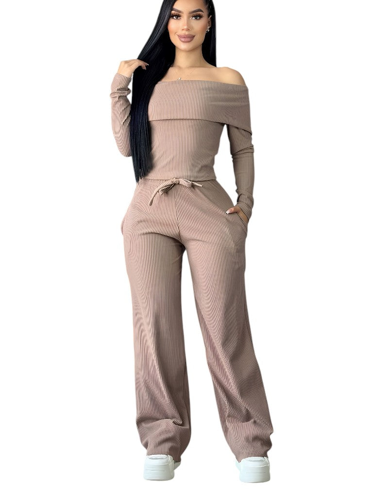 Conjunto Casual Off-Shoulder en Tejido Canalé