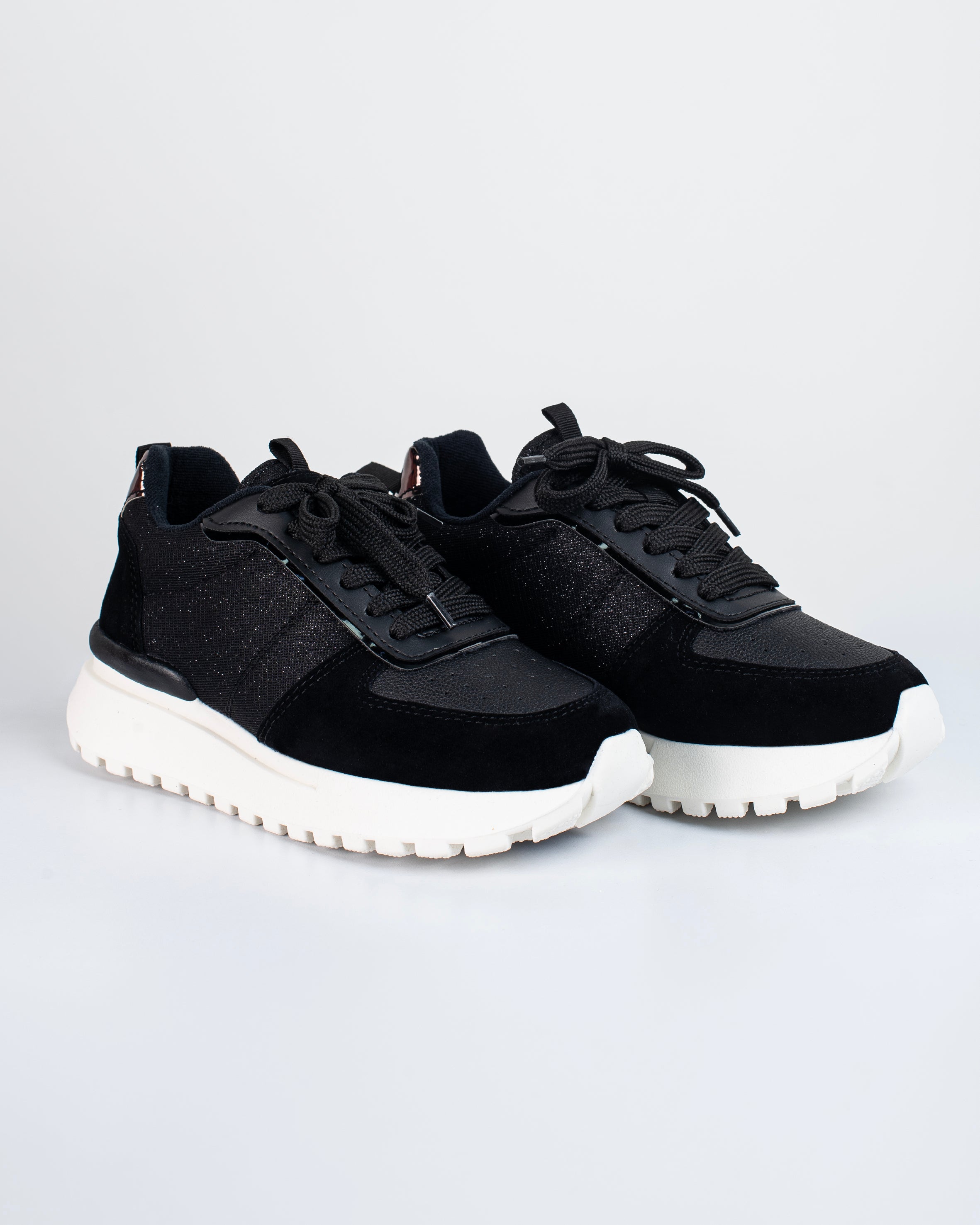Tenis casuales