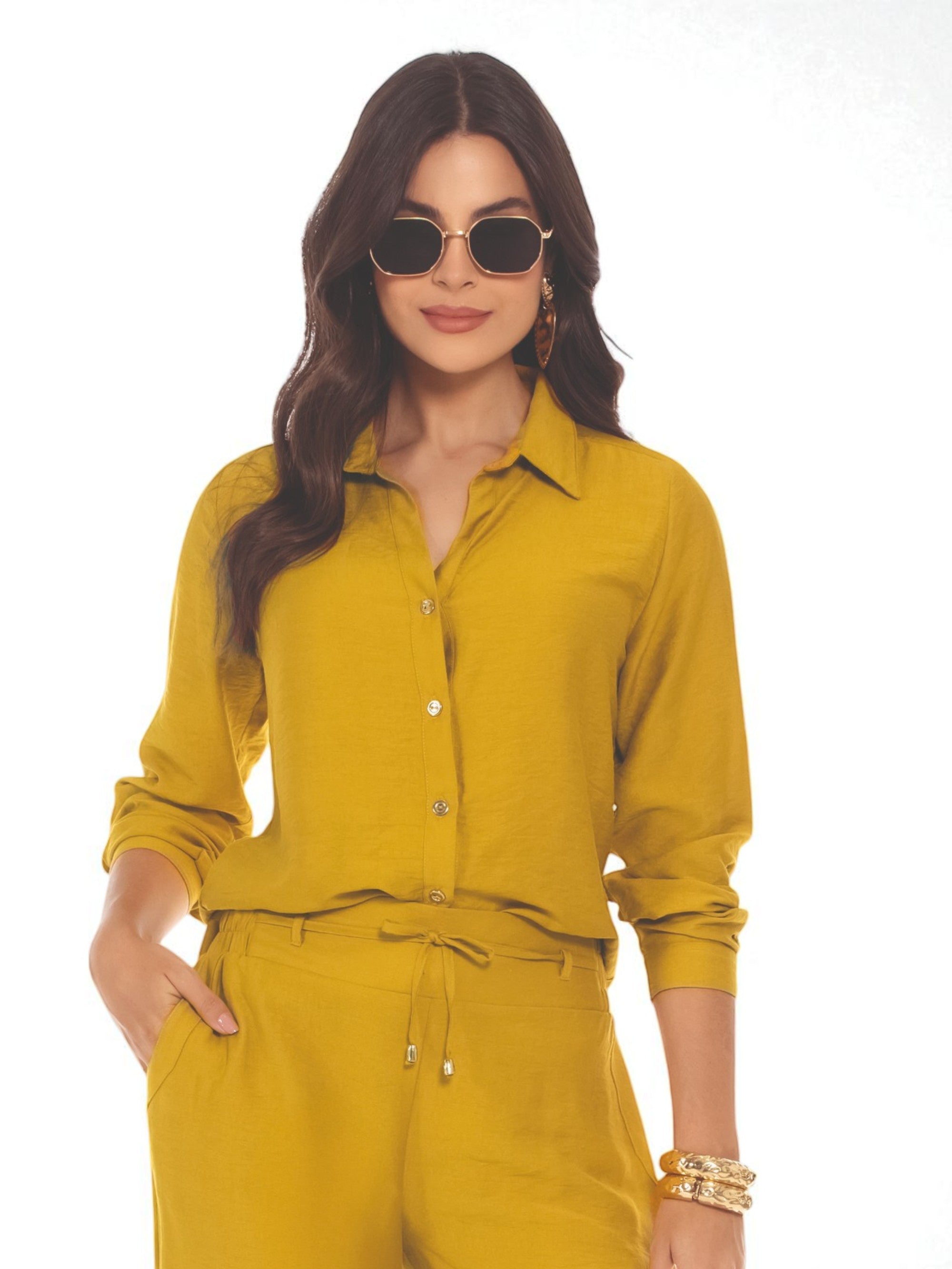 Blusa Femenina Mostaza con Botones