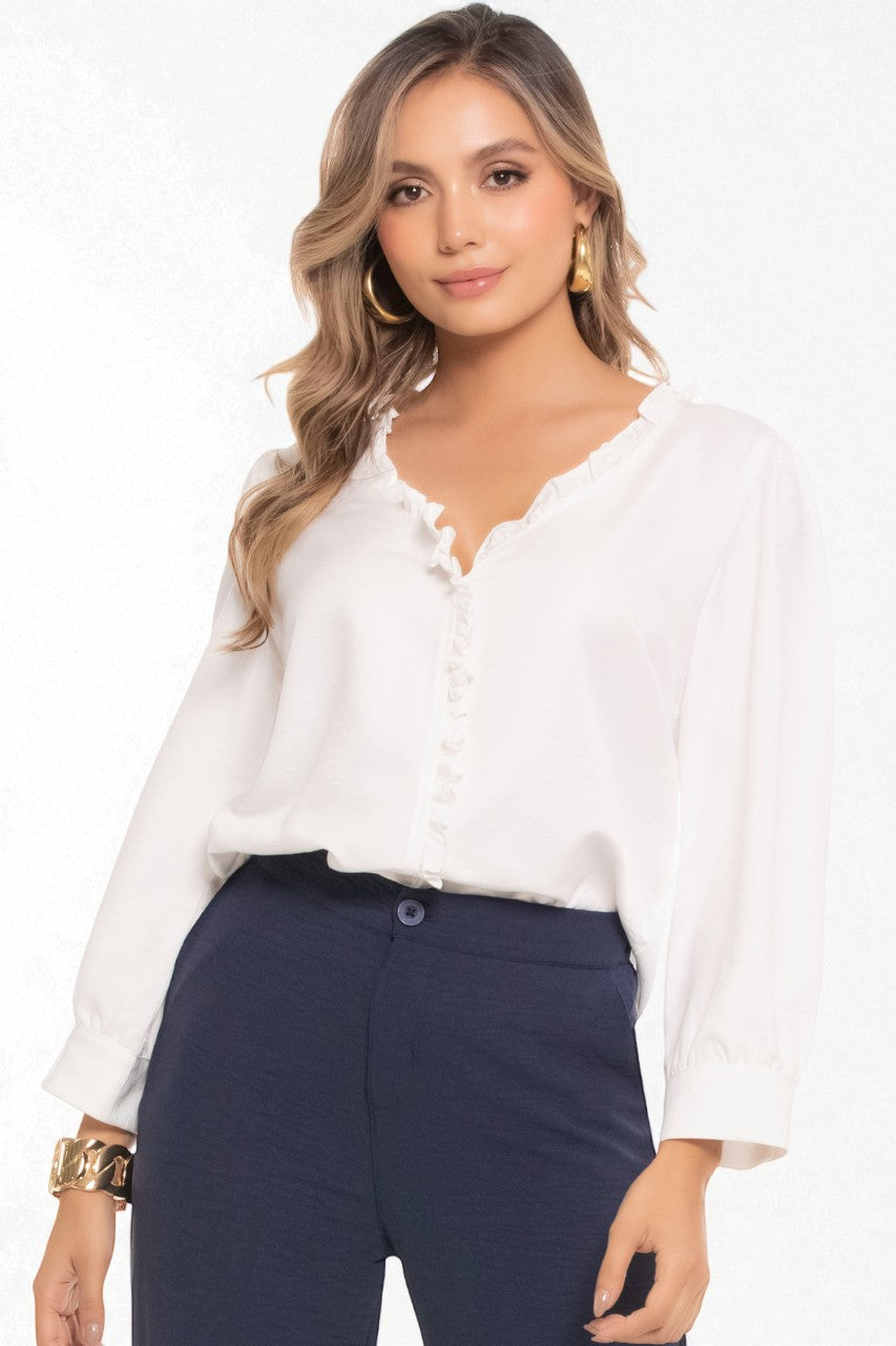 Blusa Elegante con Detalle de Volantes